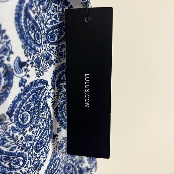 Women’s Lulus Taj Mahal Tour Lined Shift Dress in Blue & White Size Medium - Picture 3 of 12